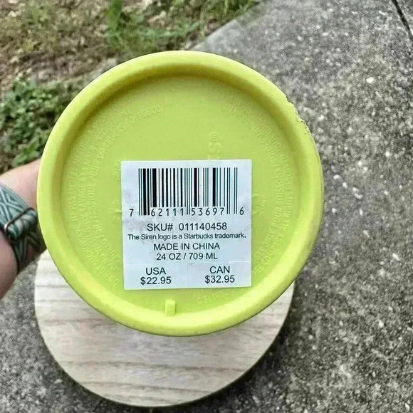 Starbucks Meadow Yellow Grid Soft Touch Tumbler Venti 24 oz NEW - Picture 6 of 6